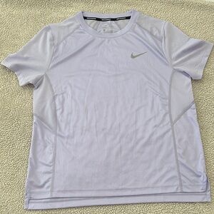 Nike Women’s Lavender Short Sleeve Tee